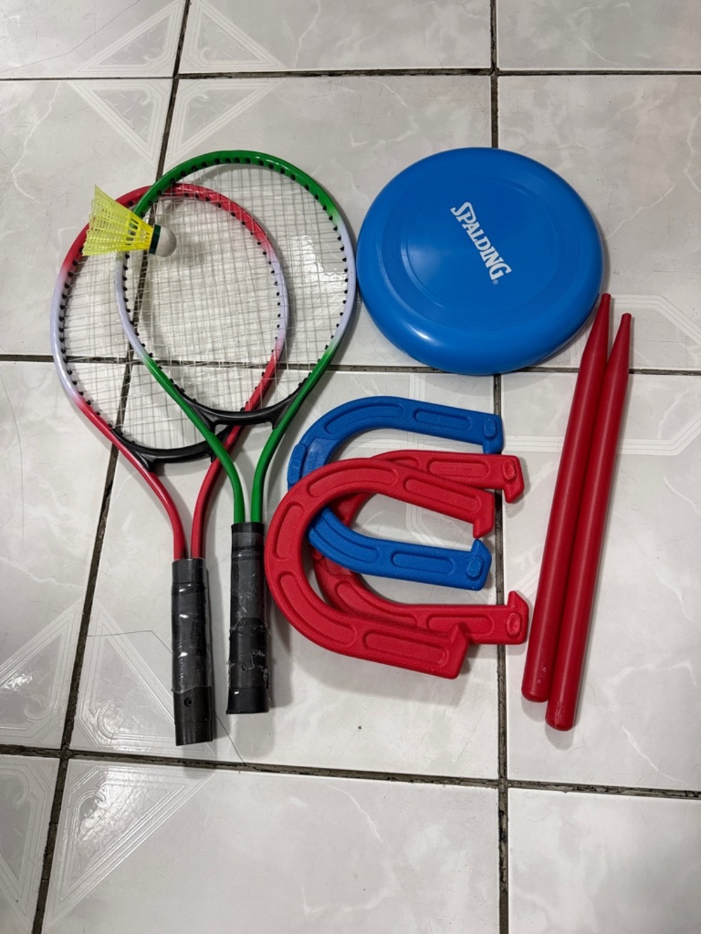 Spalding Blue Disc with Red & Blue Horseshoes and Green-Trim Rackets